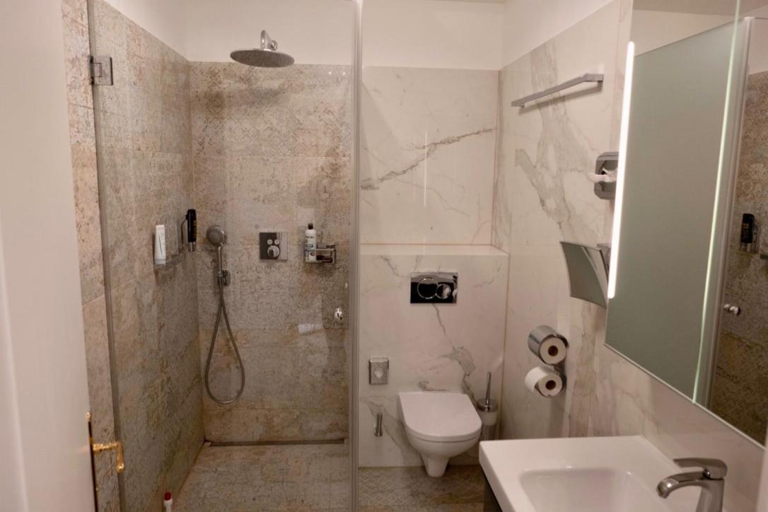 Modern Studios Near City Center Viena Exterior foto