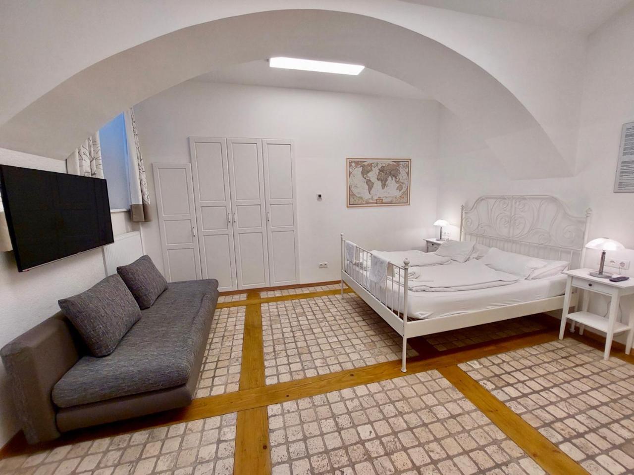 Modern Studios Near City Center Viena Exterior foto